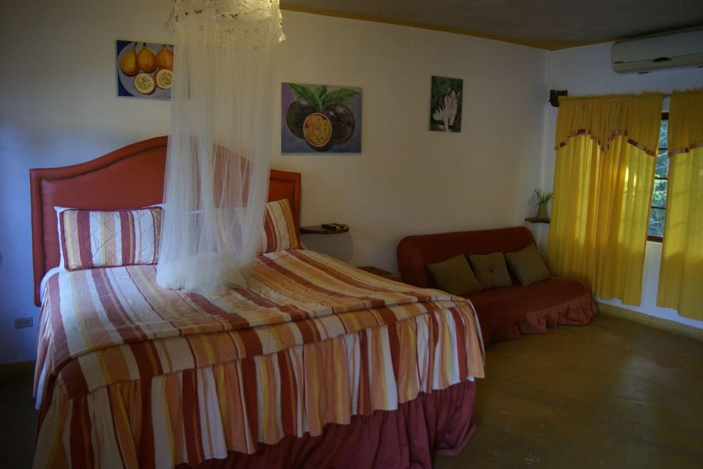 San San Tropez Hotel Port Antonio Eksteriør billede