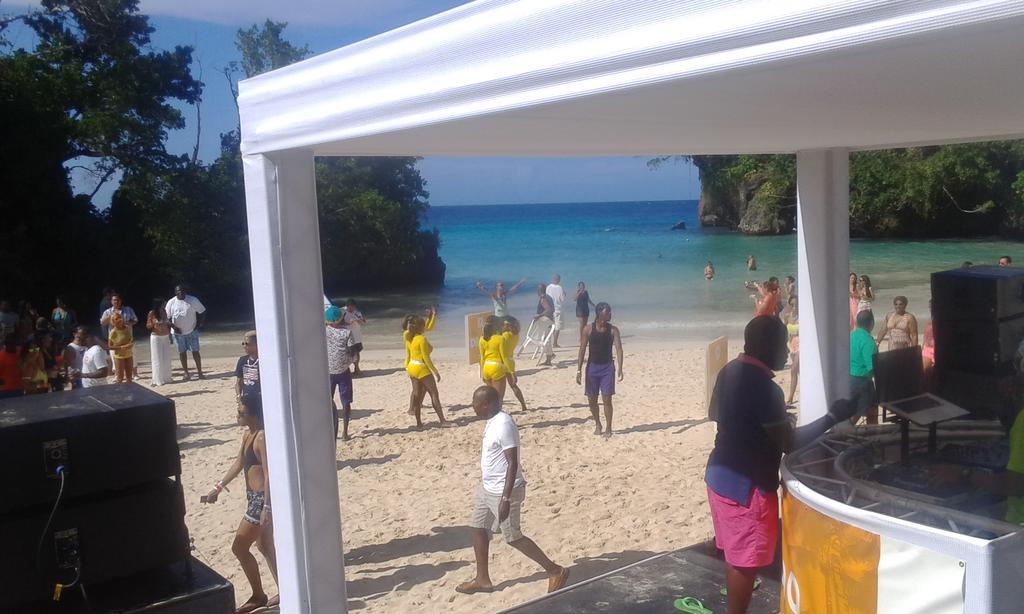 San San Tropez Hotel Port Antonio Eksteriør billede